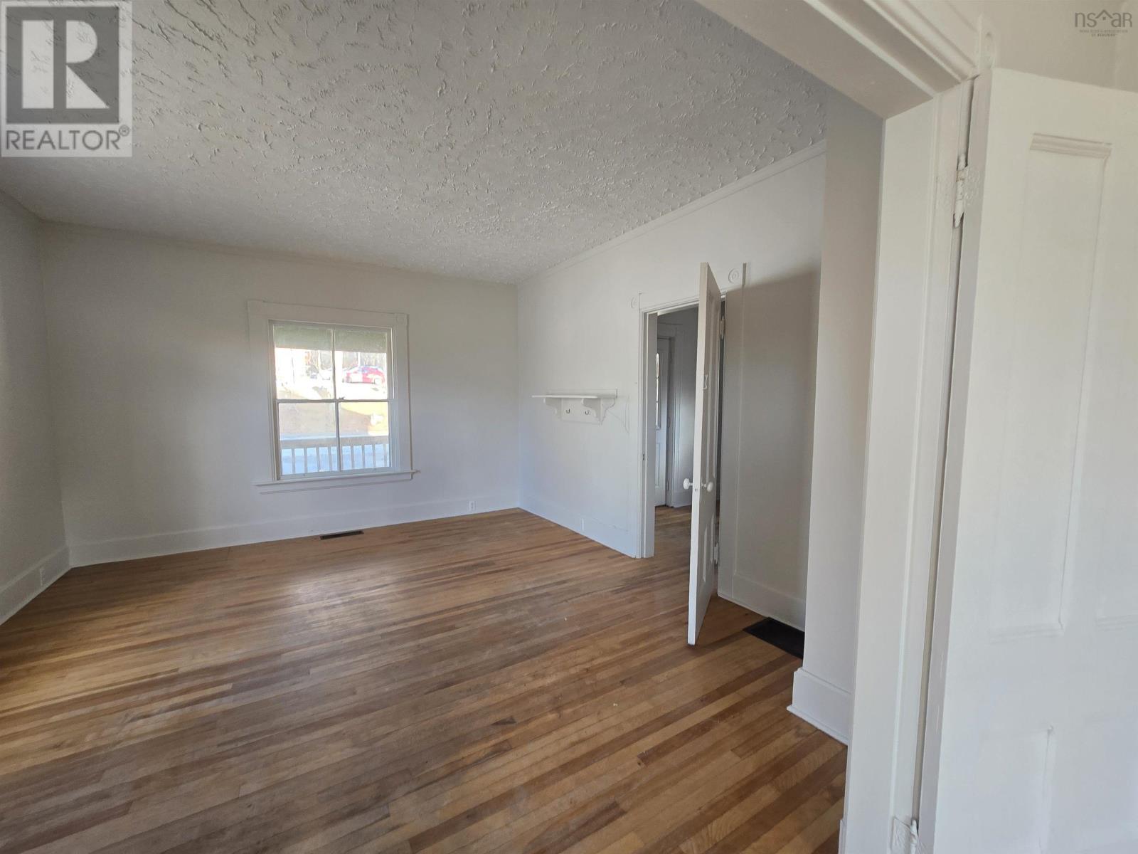 63 Elm Street, Bridgewater, Nova Scotia B4V 2V5 - Photo 17 - 202512438