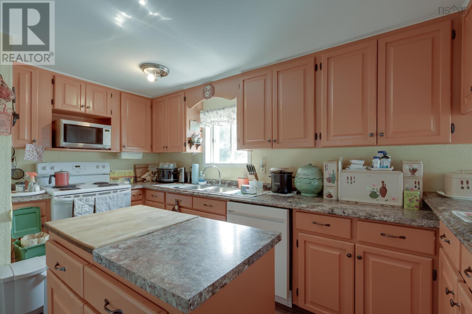 18 Riverside Lane, Salmon River, Nova Scotia  B0W 2Y0 - Photo 7 - 202520610