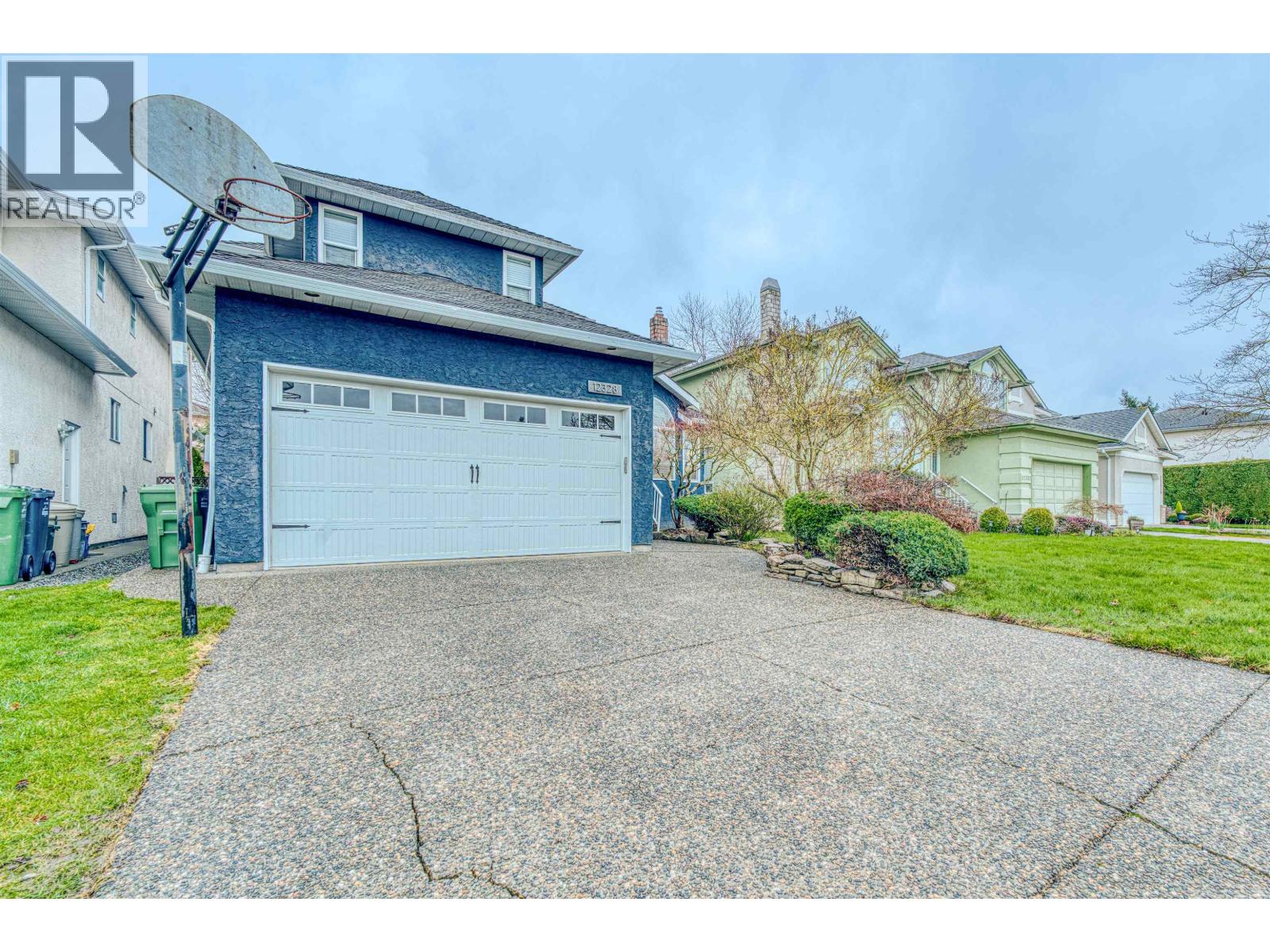 Listing Picture 2 of 24 : 12328 IMPERIAL DRIVE, Richmond / 烈治文 - 魯藝地產 Yvonne Lu Group - MLS Medallion Club Member