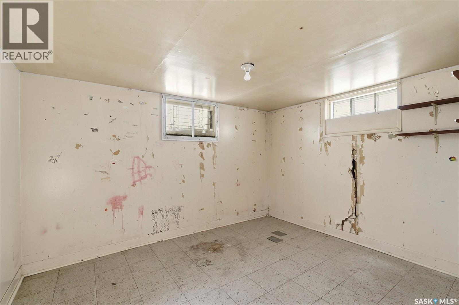 584 7th Street E, Prince Albert, Saskatchewan  S6V 0S5 - Photo 17 - SK028647