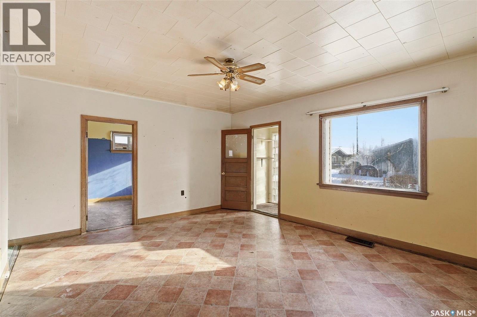 584 7th Street E, Prince Albert, Saskatchewan  S6V 0S5 - Photo 5 - SK028647