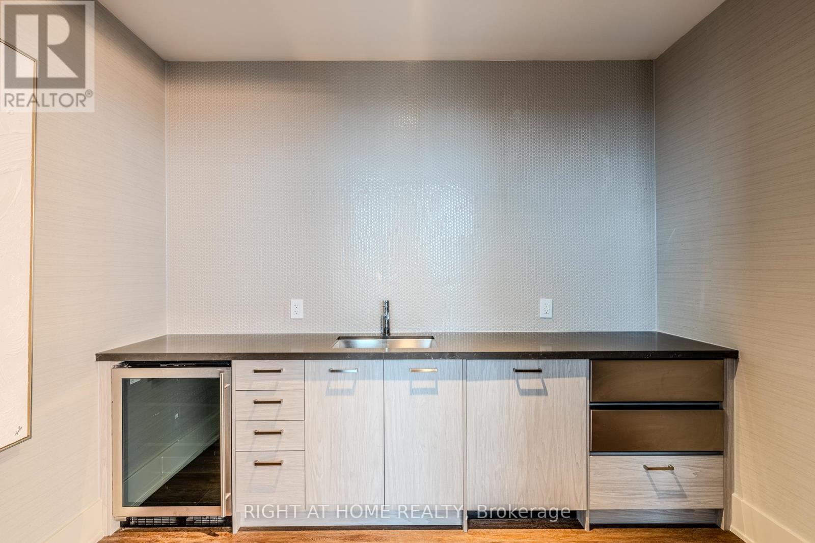 1709 - 385 Winston Road, Grimsby, Ontario  L3M 0J3 - Photo 19 - X12793914