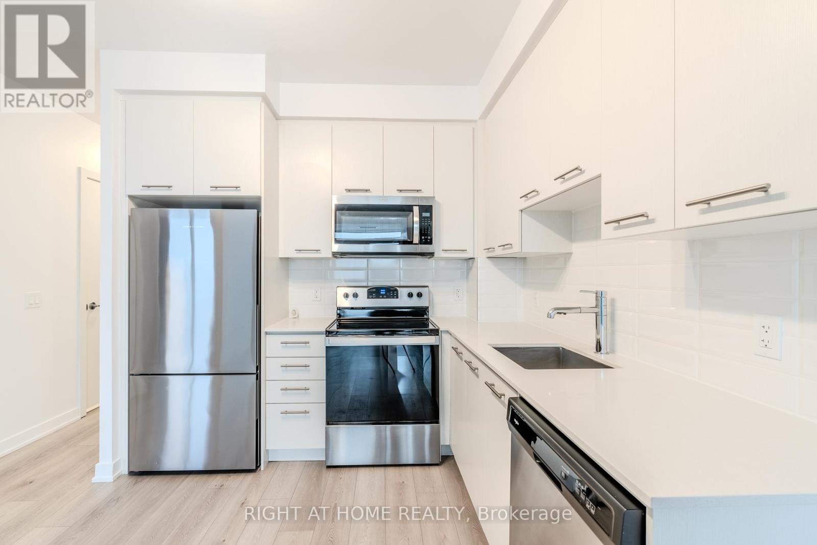 1709 - 385 Winston Road, Grimsby, Ontario  L3M 0J3 - Photo 7 - X12793914