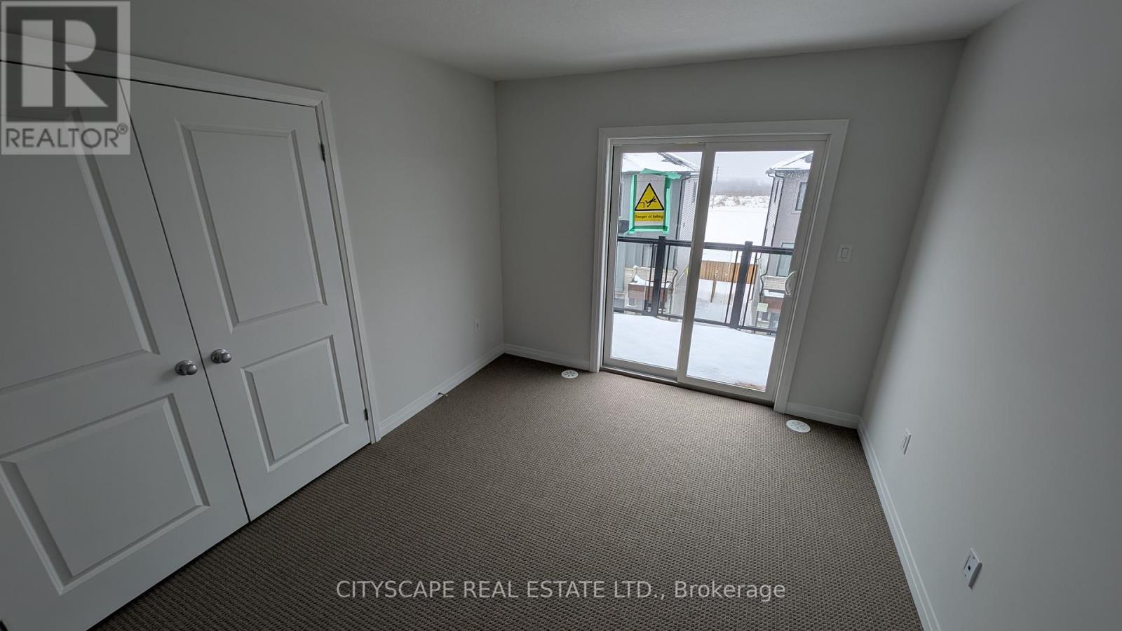 11 - 155 Equestrian Way, Cambridge, Ontario  N3E 0E8 - Photo 12 - X12794032