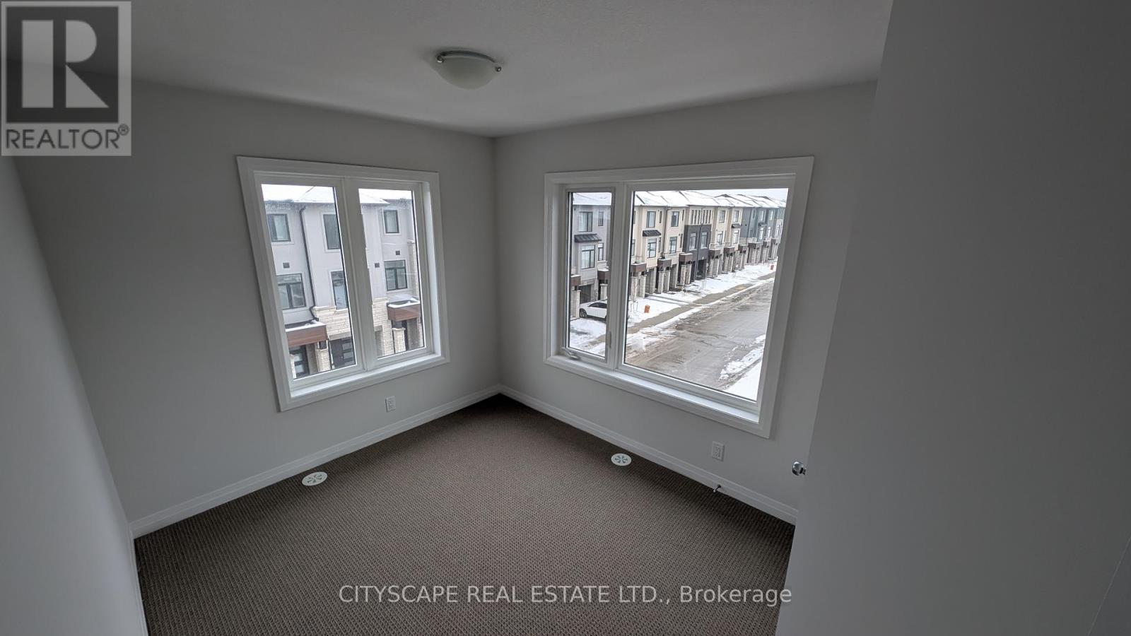 11 - 155 Equestrian Way, Cambridge, Ontario  N3E 0E8 - Photo 13 - X12794032