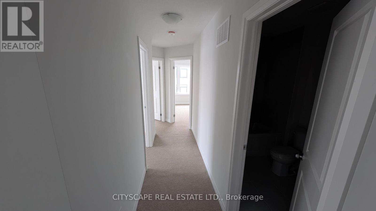 11 - 155 Equestrian Way, Cambridge, Ontario  N3E 0E8 - Photo 14 - X12794032