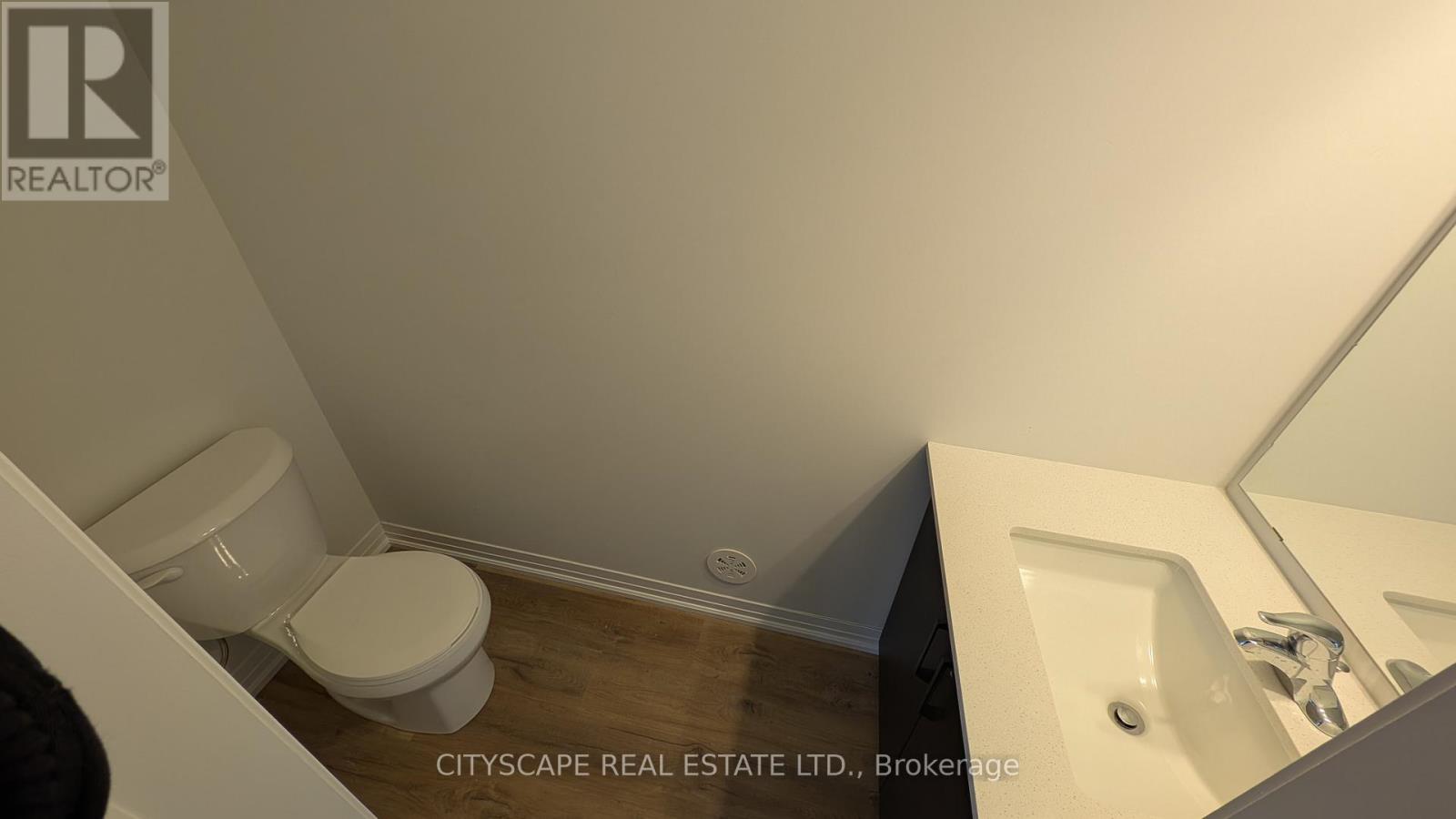 11 - 155 Equestrian Way, Cambridge, Ontario  N3E 0E8 - Photo 9 - X12794032