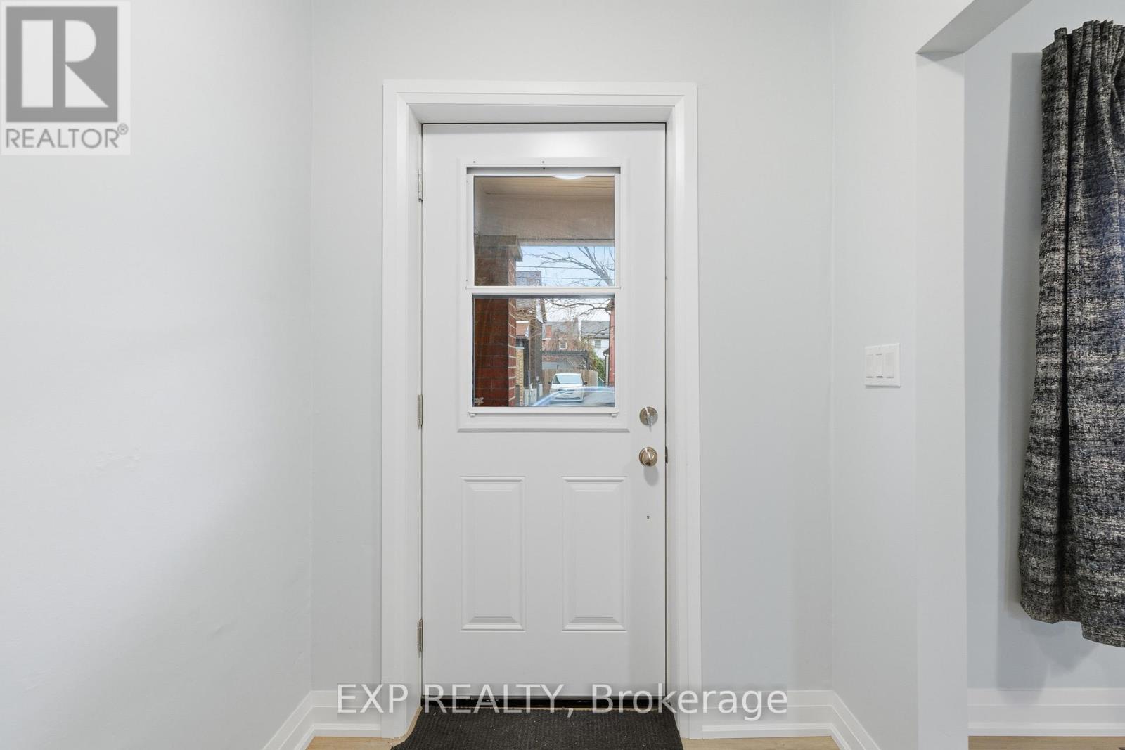 149 Lottridge Street, Hamilton, Ontario  L8L 6V5 - Photo 3 - X12794124