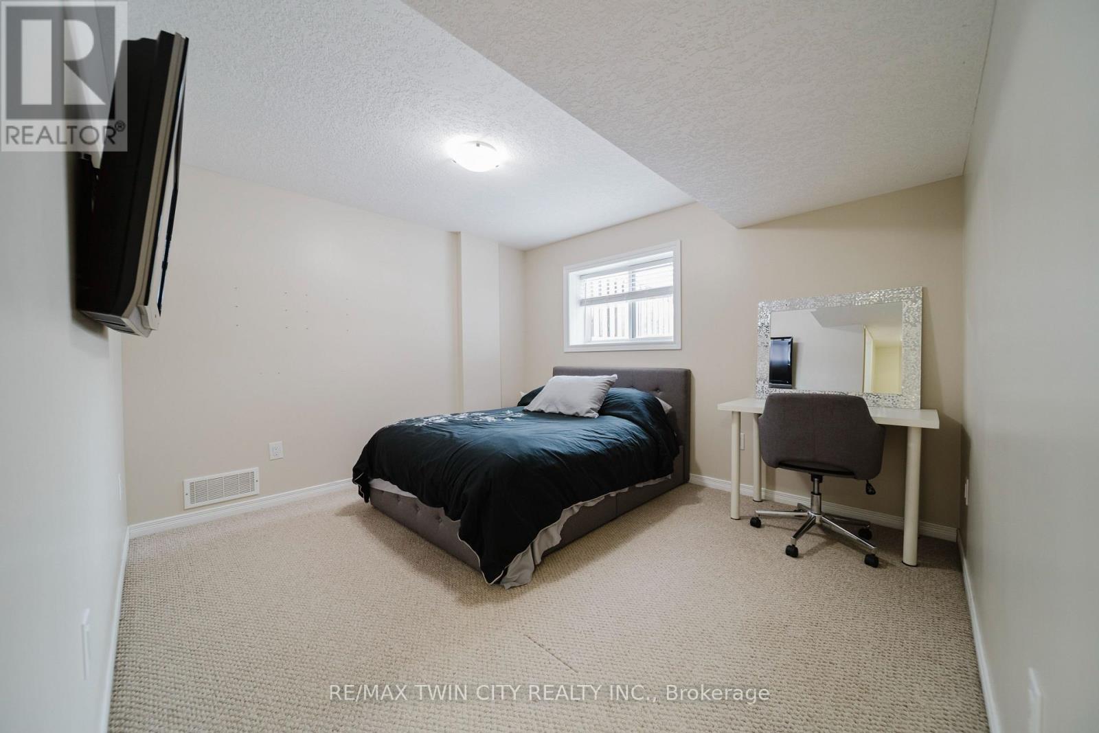 34 Captain Mccallum Drive, Wilmot, Ontario  N3A 0B7 - Photo 28 - X12794146