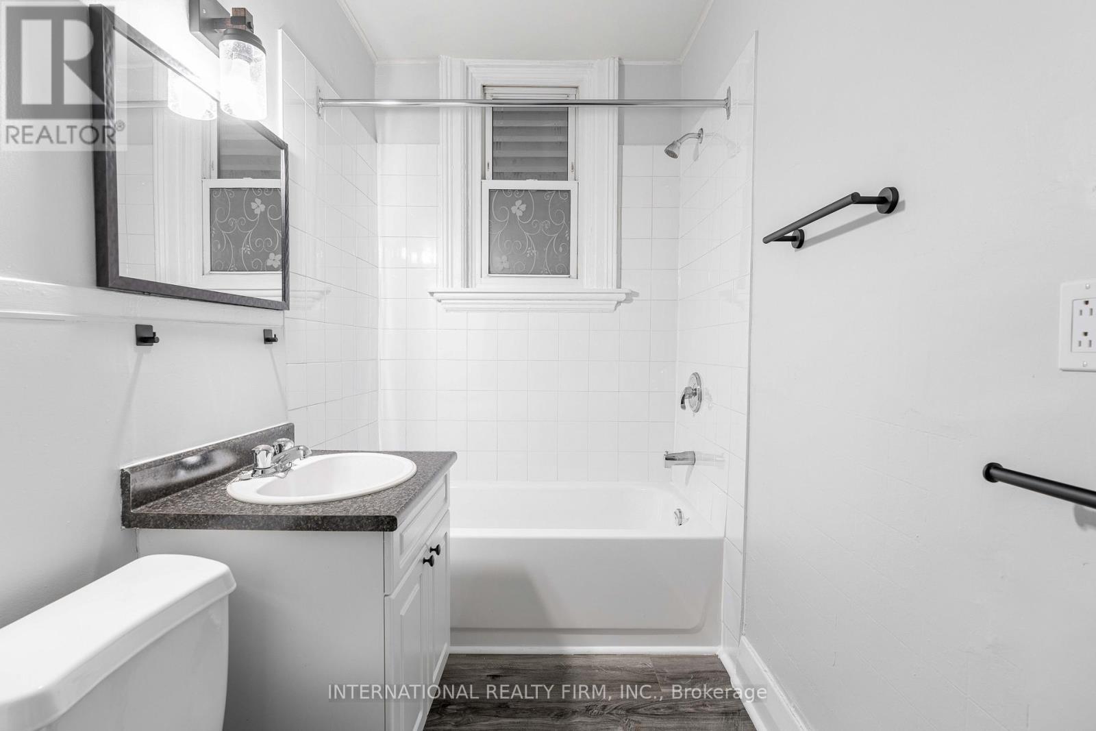 221 Hamilton Road, London East, Ontario  N5Z 1P9 - Photo 12 - X12794152