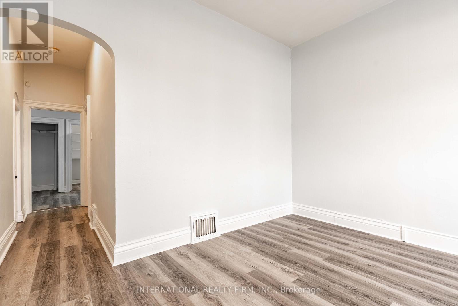 221 Hamilton Road, London East, Ontario  N5Z 1P9 - Photo 3 - X12794152