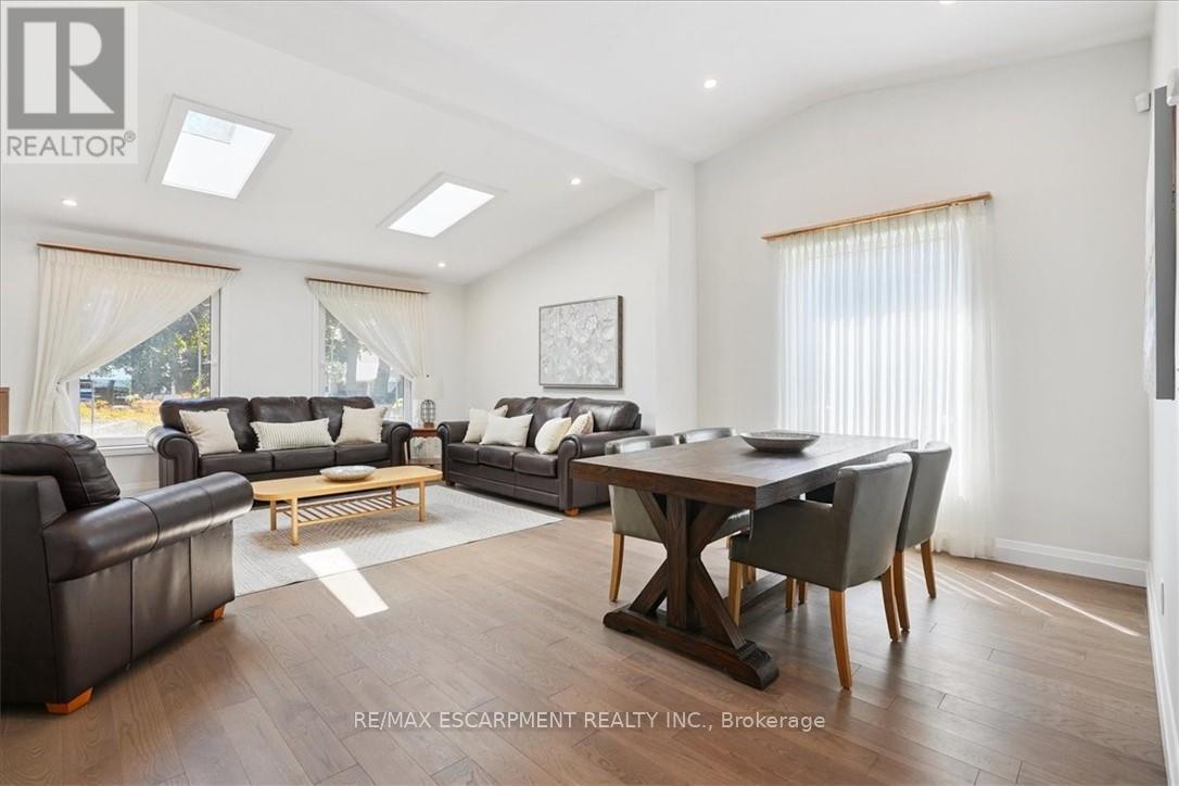 93 Westgate Park Drive, St. Catharines, Ontario  L2N 5X1 - Photo 10 - X12794166