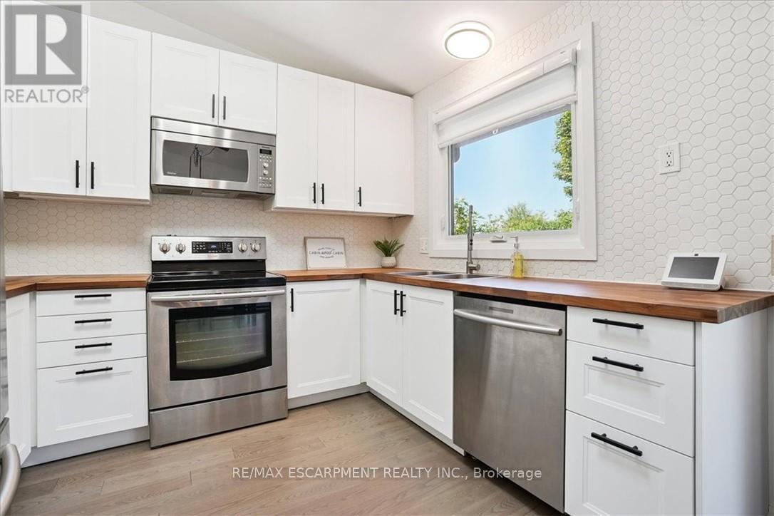 93 Westgate Park Drive, St. Catharines, Ontario  L2N 5X1 - Photo 13 - X12794166