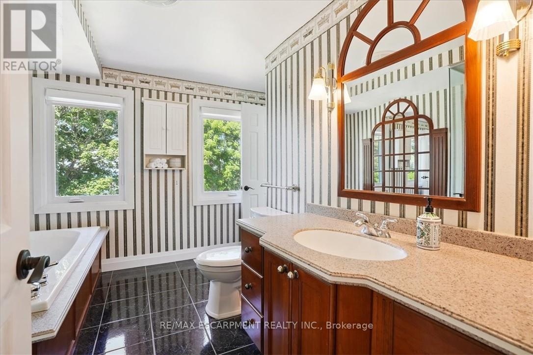 93 Westgate Park Drive, St. Catharines, Ontario  L2N 5X1 - Photo 23 - X12794166