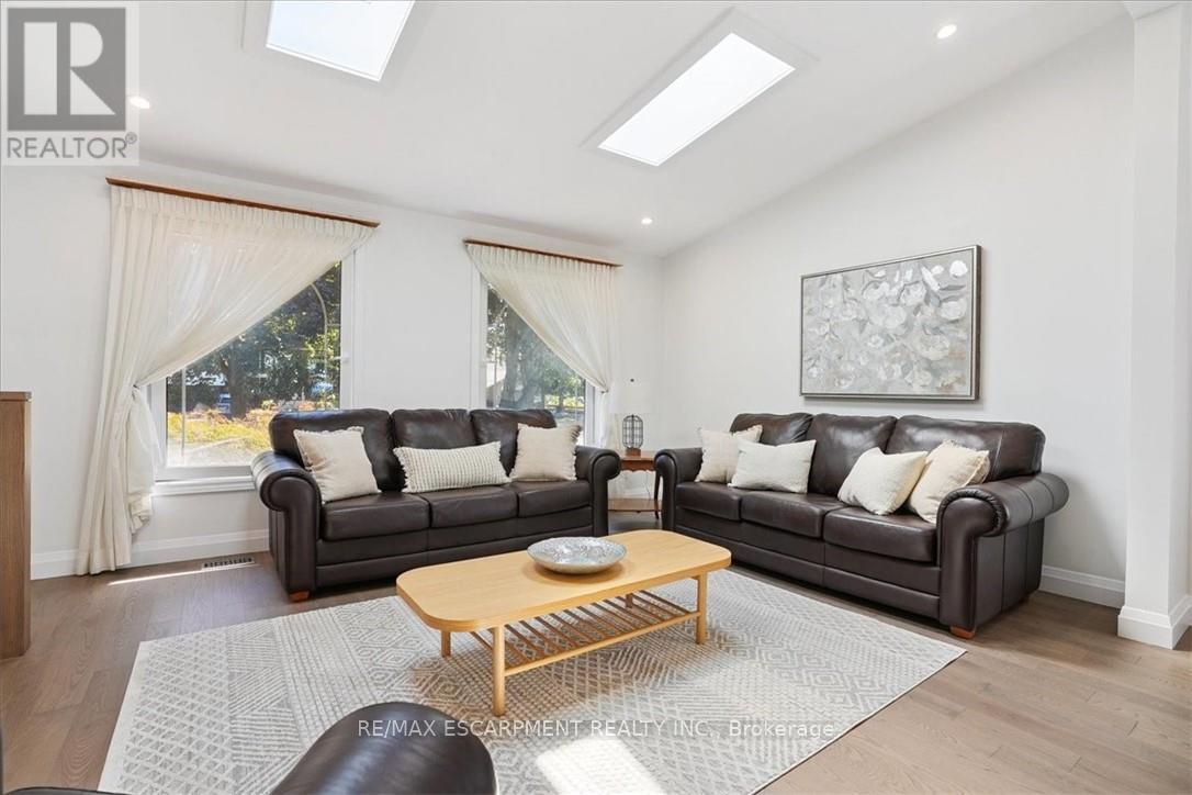 93 Westgate Park Drive, St. Catharines, Ontario  L2N 5X1 - Photo 7 - X12794166