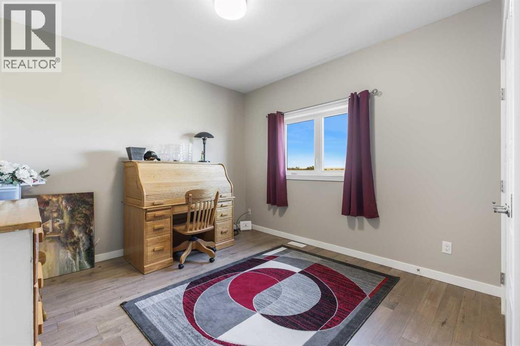 243077 Range Road 255, Rural Wheatland County, Alberta  T1P 0H9 - Photo 29 - A2280277