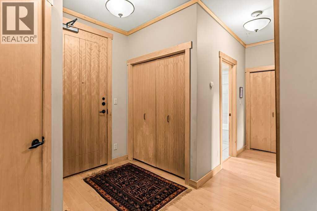 204, 1040 Railway Avenue, Canmore, Alberta  T1W 1P4 - Photo 3 - A2280740