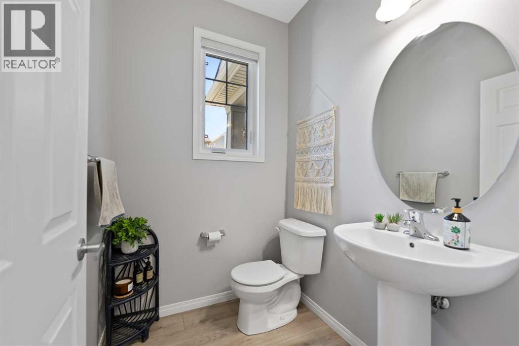 19 Yorkville Gate Sw, Calgary, Alberta  T2X 4K2 - Photo 16 - A2285434