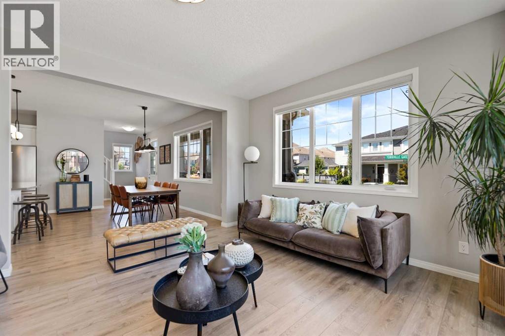 19 Yorkville Gate Sw, Calgary, Alberta  T2X 4K2 - Photo 6 - A2285434