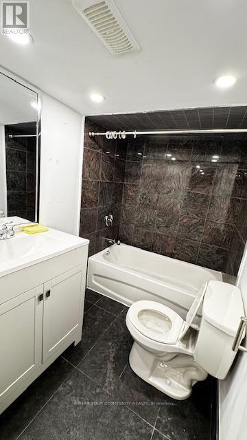 2384 Gerrard Street E, Toronto, Ontario  M3E 2E1 - Photo 15 - E12784806