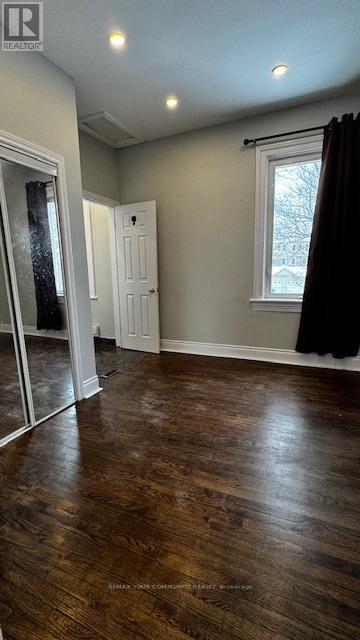 2384 Gerrard Street E, Toronto, Ontario  M3E 2E1 - Photo 12 - E12784806