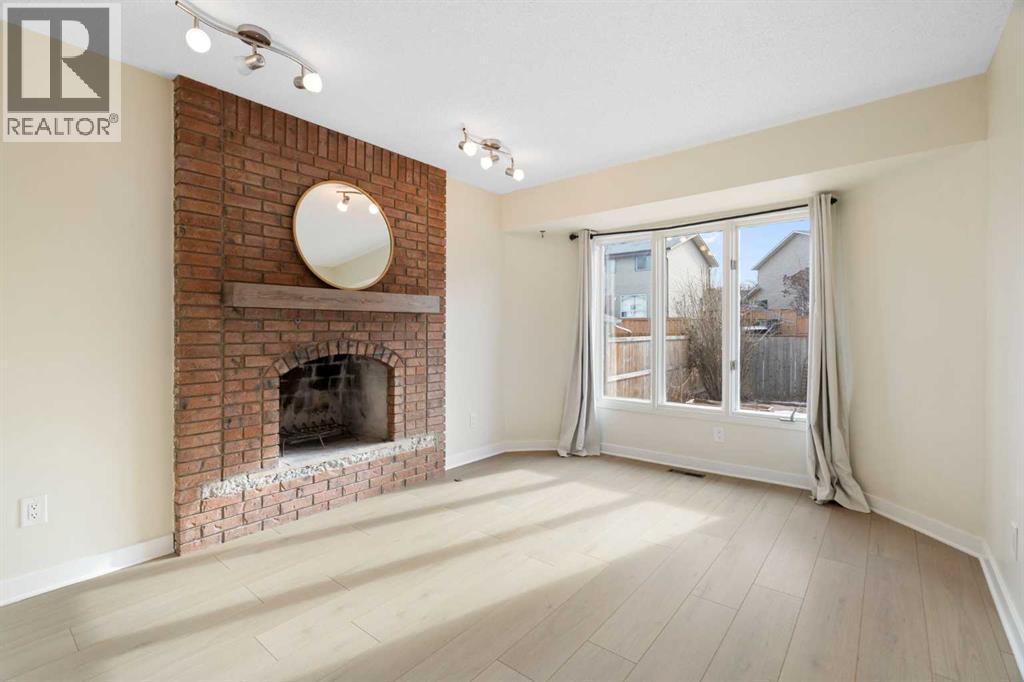 25 Mckernan Road Se, Calgary, Alberta  T2Z 1S7 - Photo 10 - A2286879