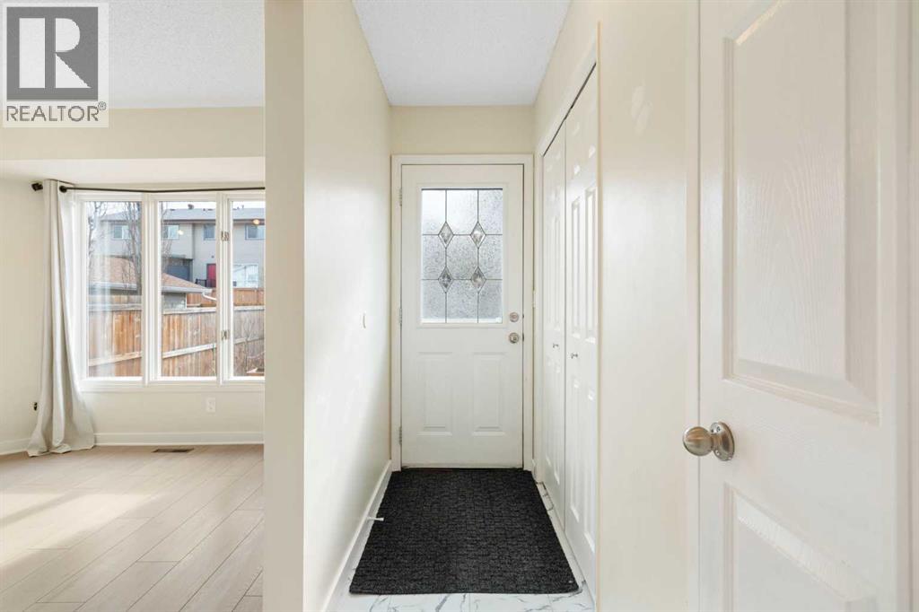 25 Mckernan Road Se, Calgary, Alberta  T2Z 1S7 - Photo 13 - A2286879