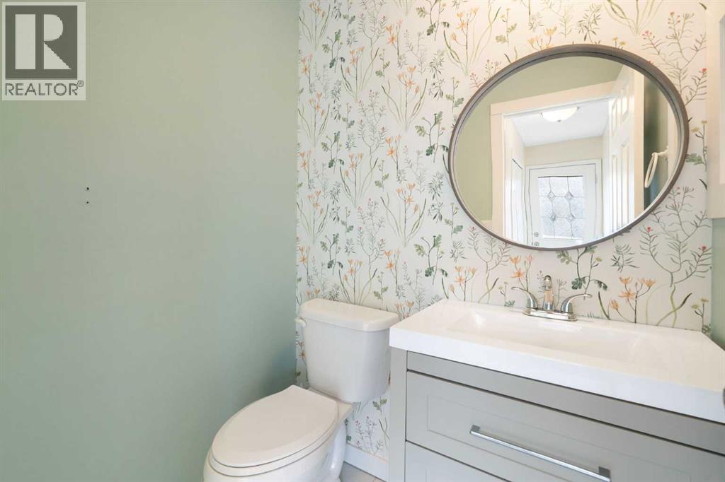 25 Mckernan Road Se, Calgary, Alberta  T2Z 1S7 - Photo 14 - A2286879