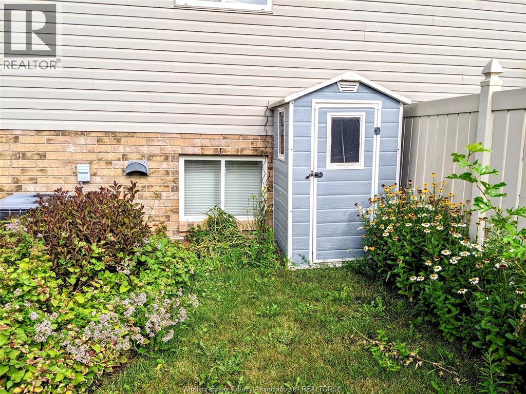 4222 Stagecoach, Windsor, Ontario  N9G 2W8 - Photo 24 - 26003370