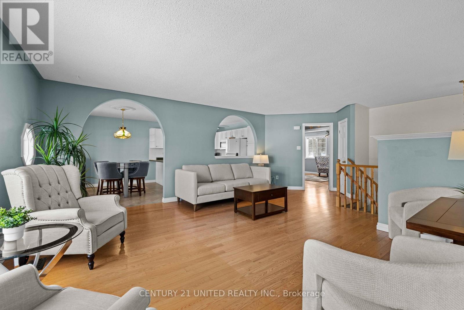 640 Brealey Drive, Peterborough (Otonabee Ward 1), Ontario  K9K 2M7 - Photo 8 - X12794258