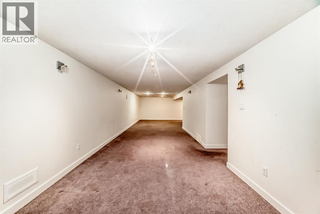 4139 Bowlen Street Nw, Calgary, Alberta  T2L 1P8 - Photo 21 - A2258402