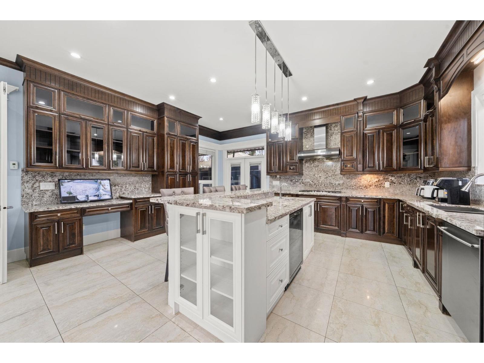 11046 80 Avenue, Delta, British Columbia  V4C 1W5 - Photo 11 - R3089577