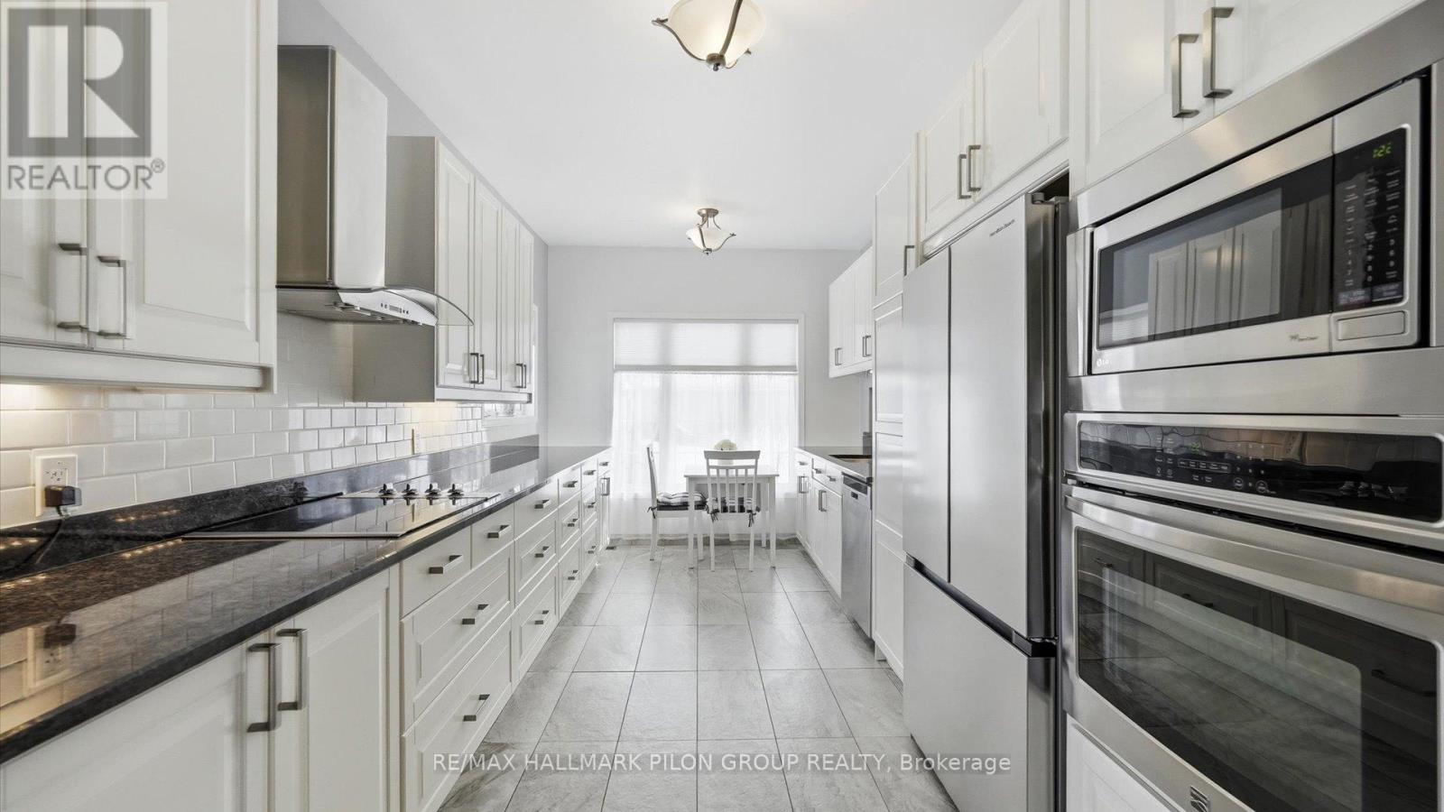 303 Rustic Hills Crescent, Ottawa, Ontario  K4A 5A5 - Photo 8 - X12794264