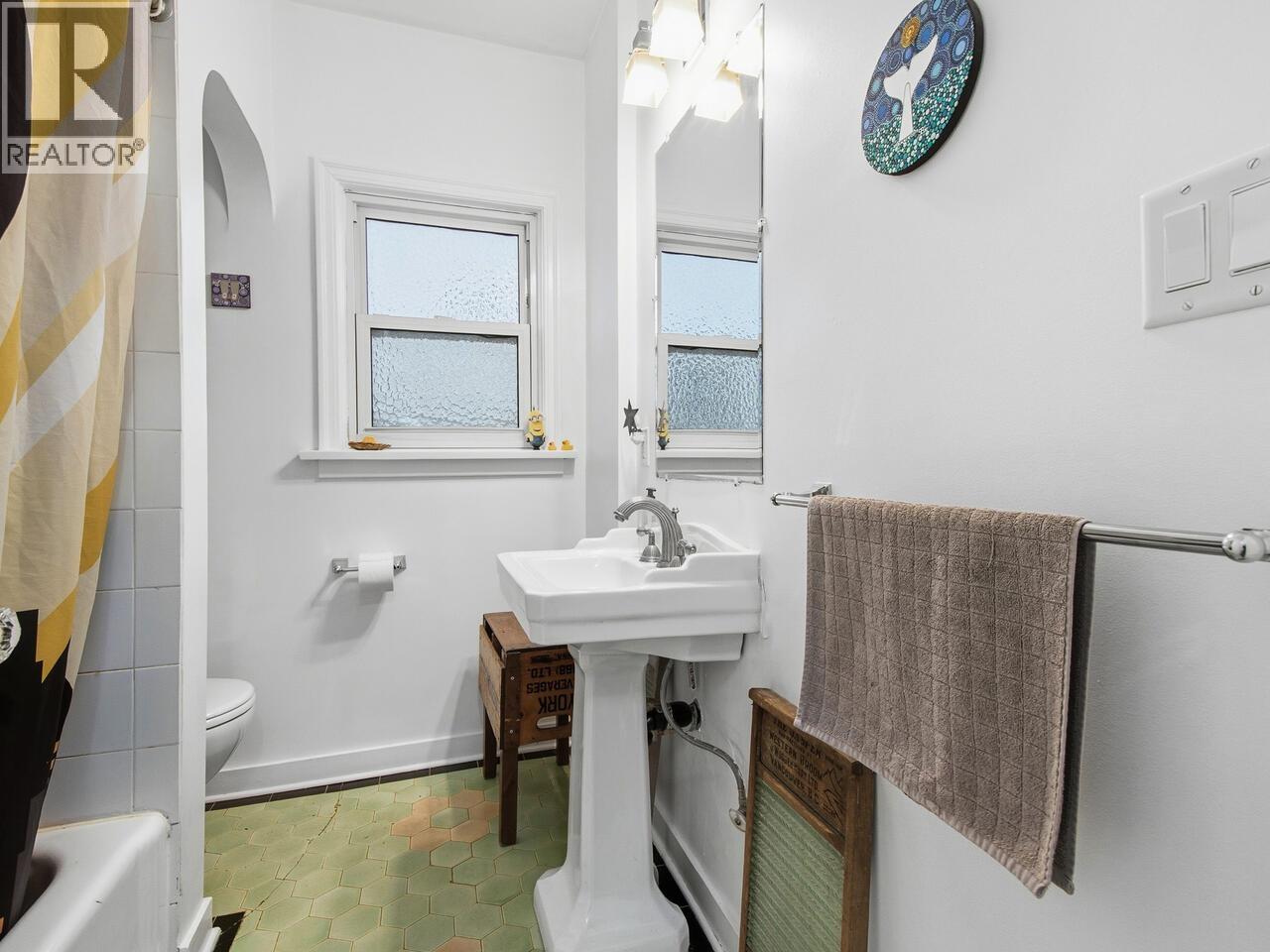 3039 Grant Street, Vancouver, British Columbia  V5K 3H8 - Photo 18 - R3090099