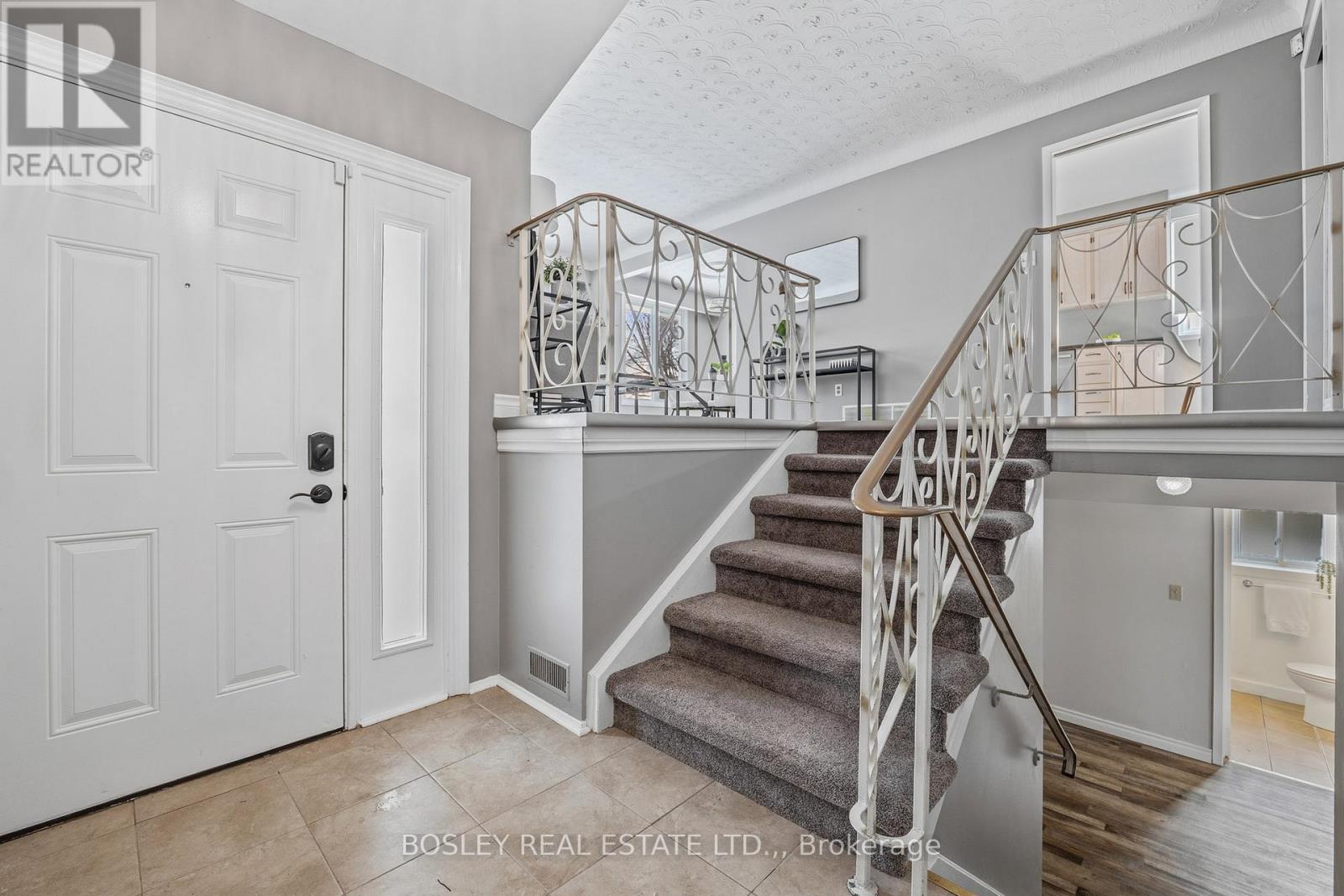 17 Adel Drive, St. Catharines, Ontario  L2M 6N3 - Photo 18 - X12794208