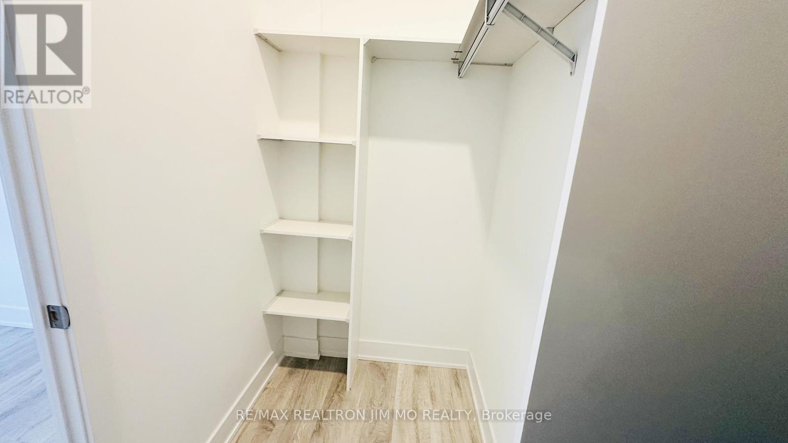 417 - 585 Bloor Street E, Toronto, Ontario  M4W 0B3 - Photo 14 - C12781842