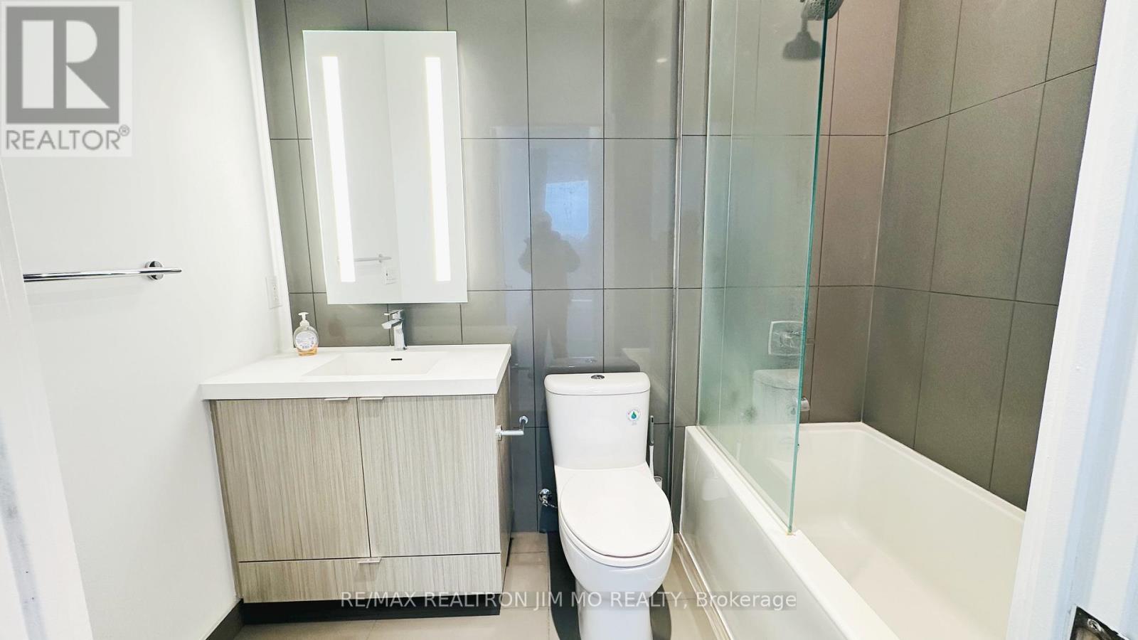 417 - 585 Bloor Street E, Toronto, Ontario  M4W 0B3 - Photo 16 - C12781842