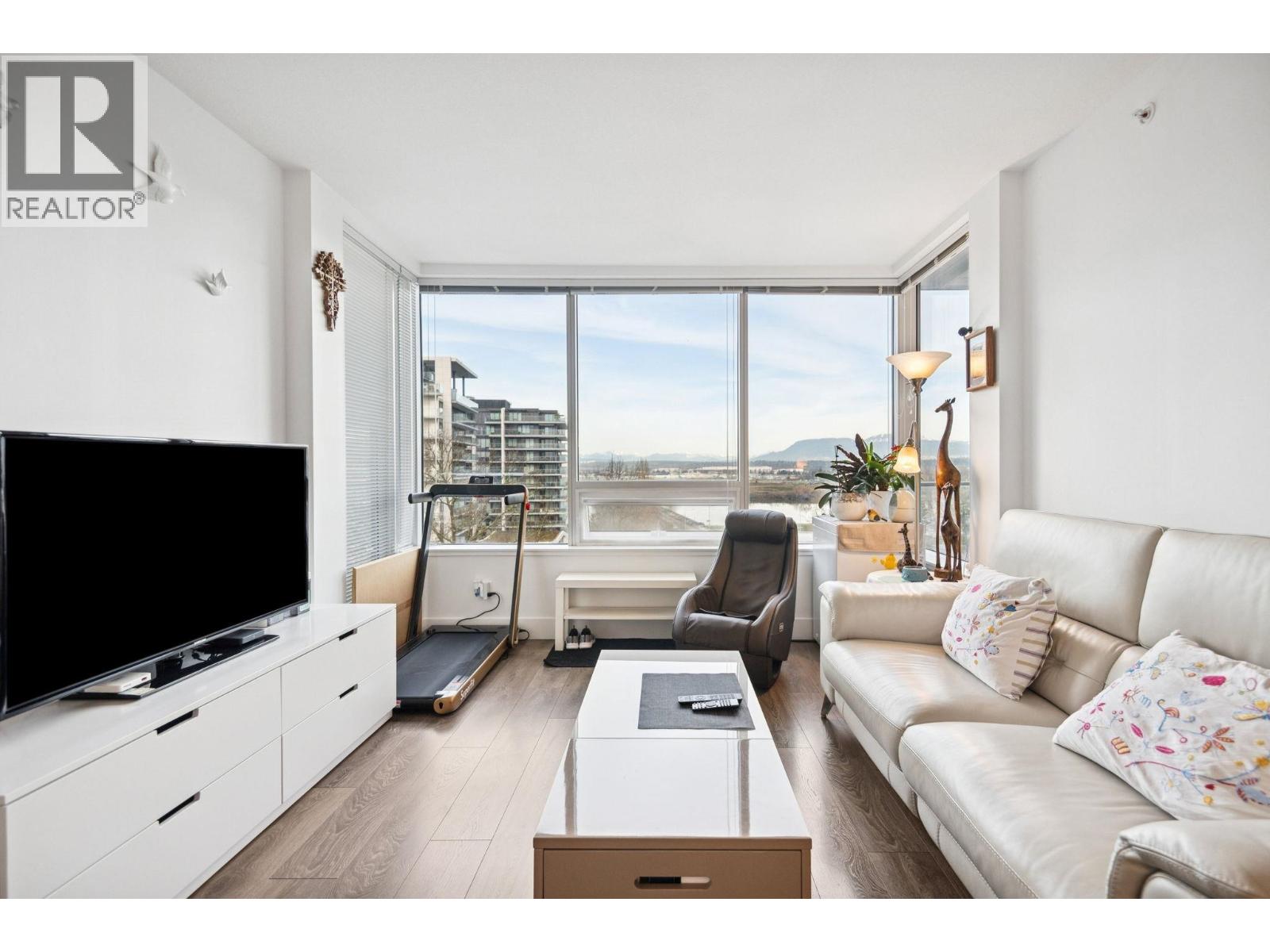 1110 5233 Gilbert Road, Richmond, British Columbia  V7C 0B3 - Photo 2 - R3090006