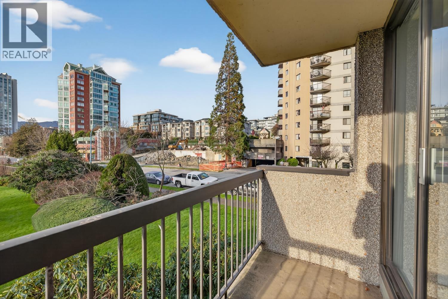 203 145 St. Georges Avenue, North Vancouver, British Columbia  V7L 3G8 - Photo 11 - R3090285