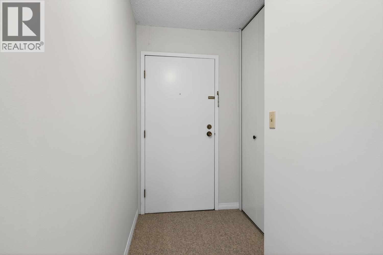 203 145 St. Georges Avenue, North Vancouver, British Columbia  V7L 3G8 - Photo 21 - R3090285