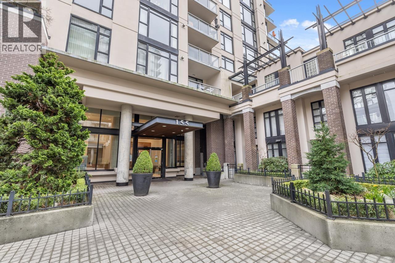 704 155 W 1st Street, North Vancouver, British Columbia  V7M 3N8 - Photo 1 - R3090296