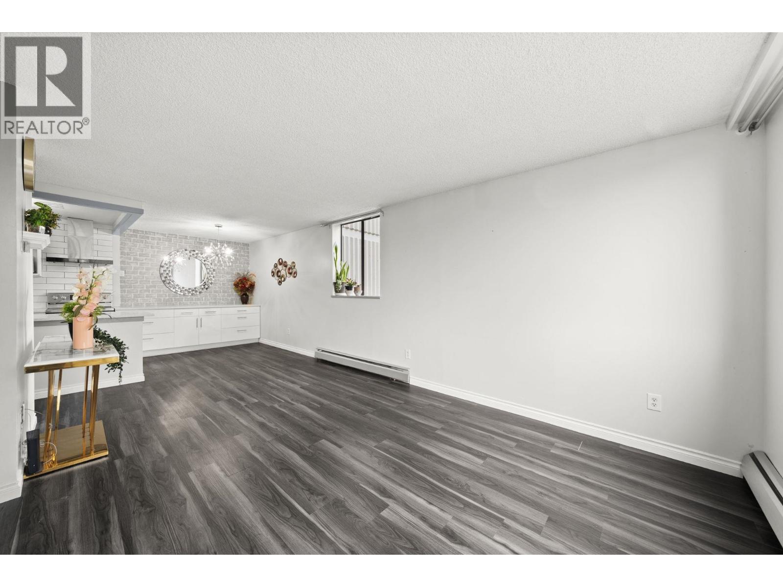 301 620 Seventh Avenue, New Westminster, British Columbia  V3M 5T6 - Photo 10 - R3090302