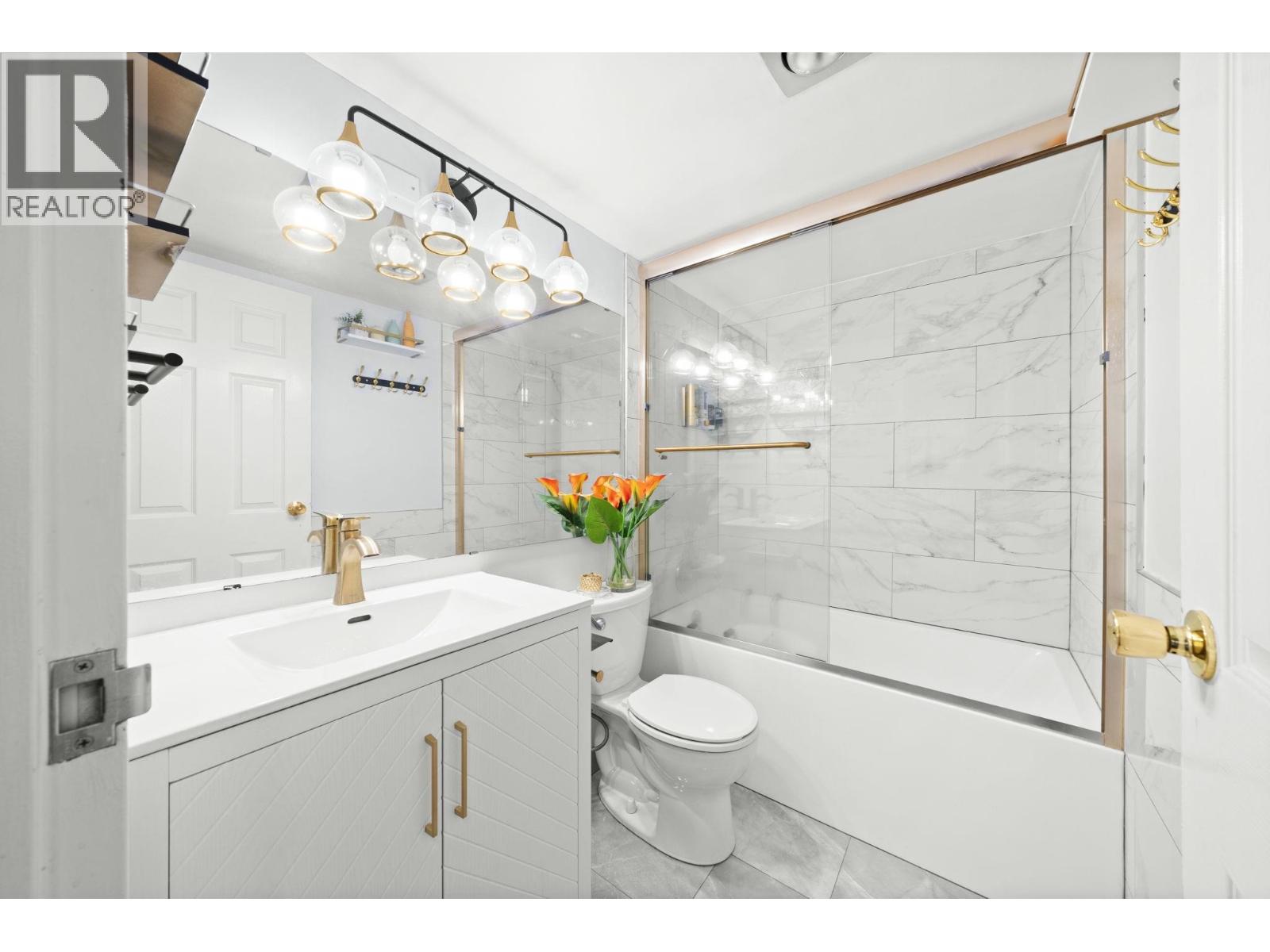 301 620 Seventh Avenue, New Westminster, British Columbia  V3M 5T6 - Photo 12 - R3090302