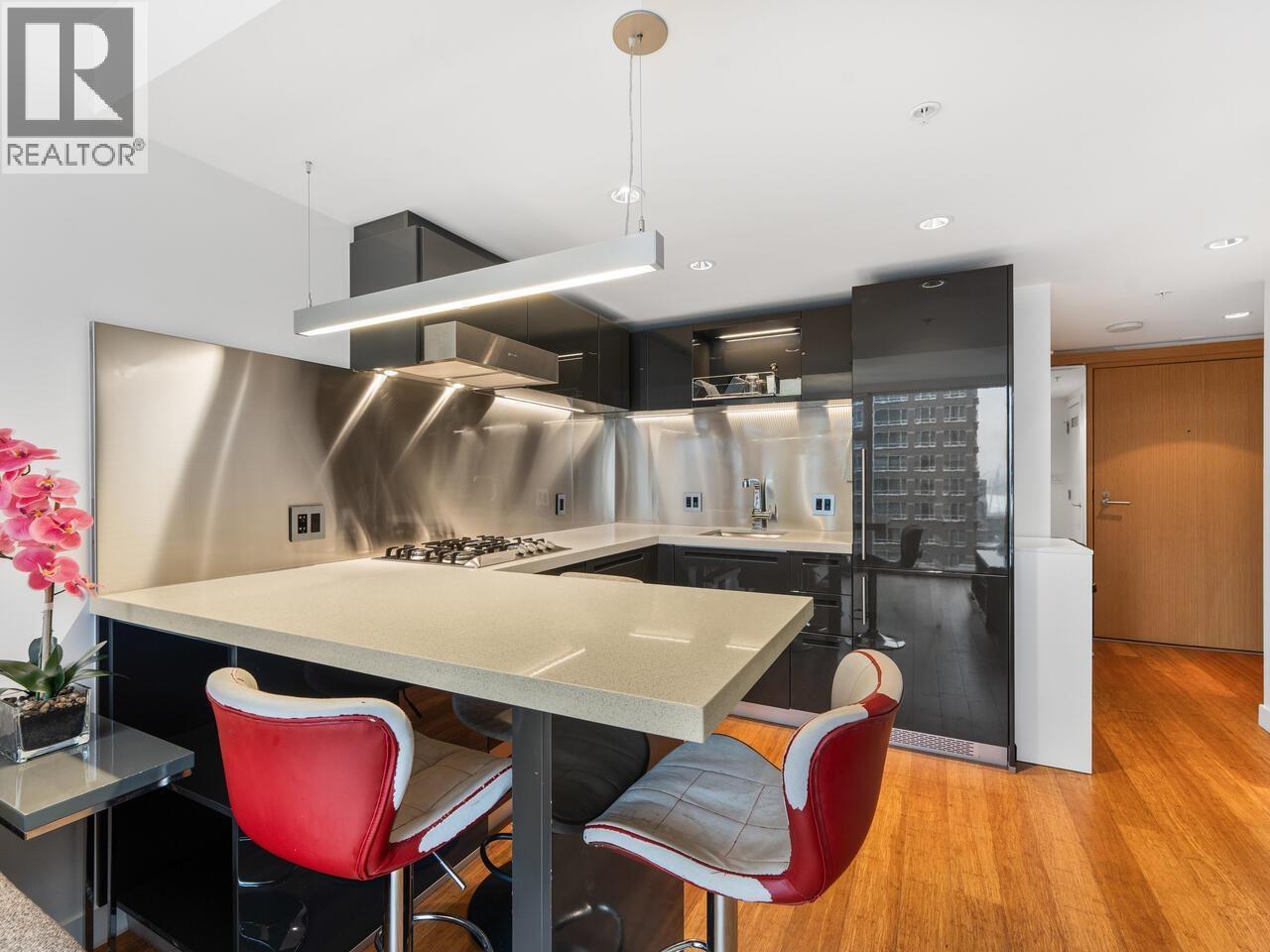 2011 777 Richards Street, Vancouver, British Columbia  V6B 0M6 - Photo 8 - R3090313