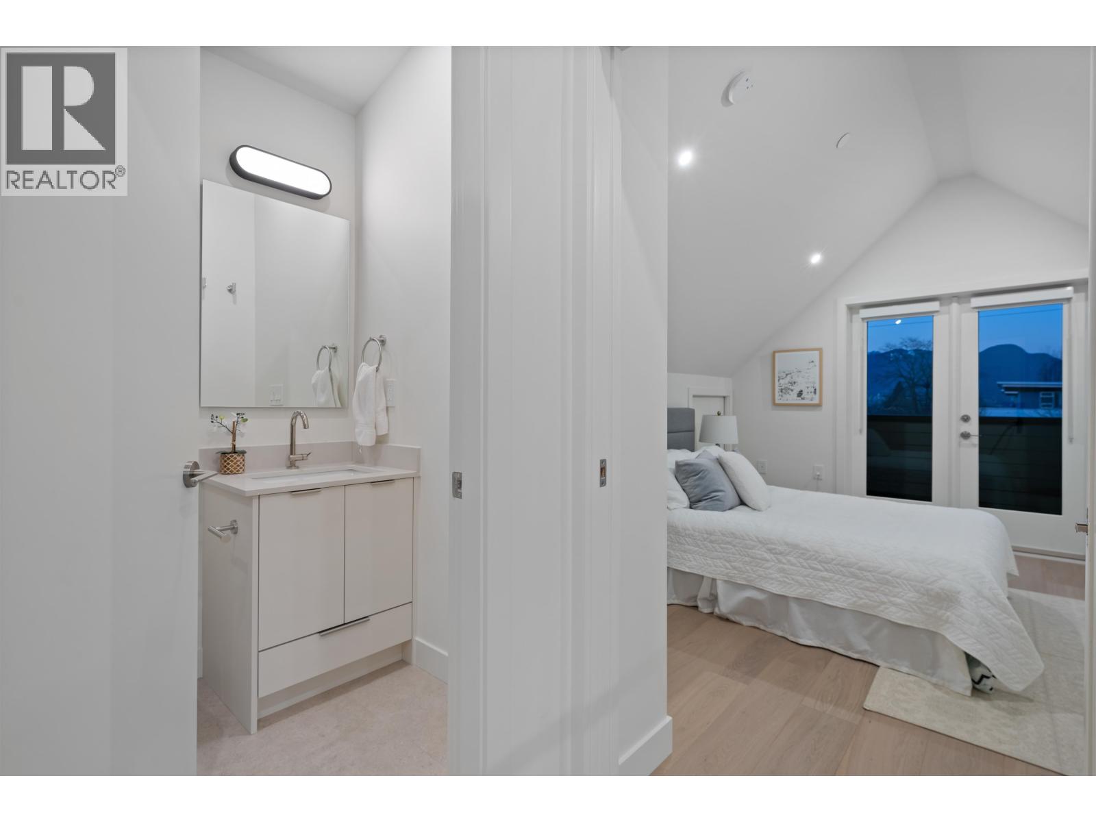 2 2253 Grant Street, Vancouver, British Columbia  V5L 2Z6 - Photo 27 - R3090332