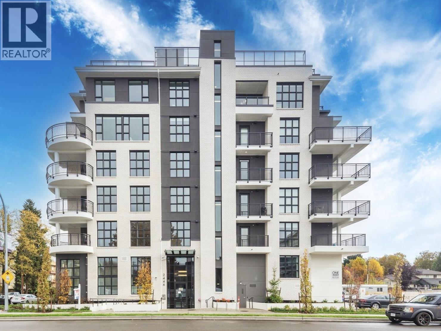 302 2446 Shaughnessy Street, Coquitlam, British Columbia  V3C 3E5 - Photo 1 - R3090335