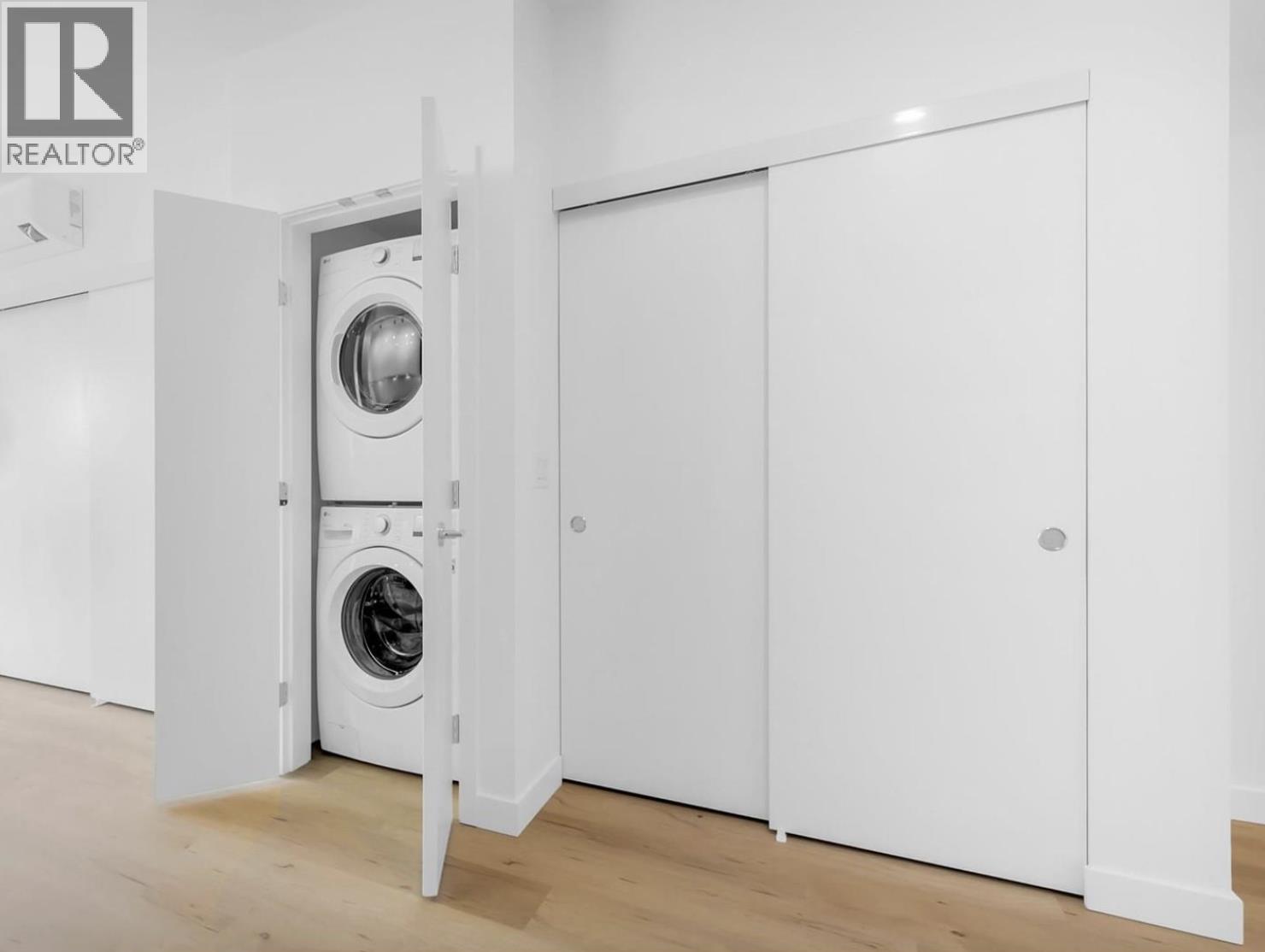 302 2446 Shaughnessy Street, Coquitlam, British Columbia  V3C 3E5 - Photo 5 - R3090335