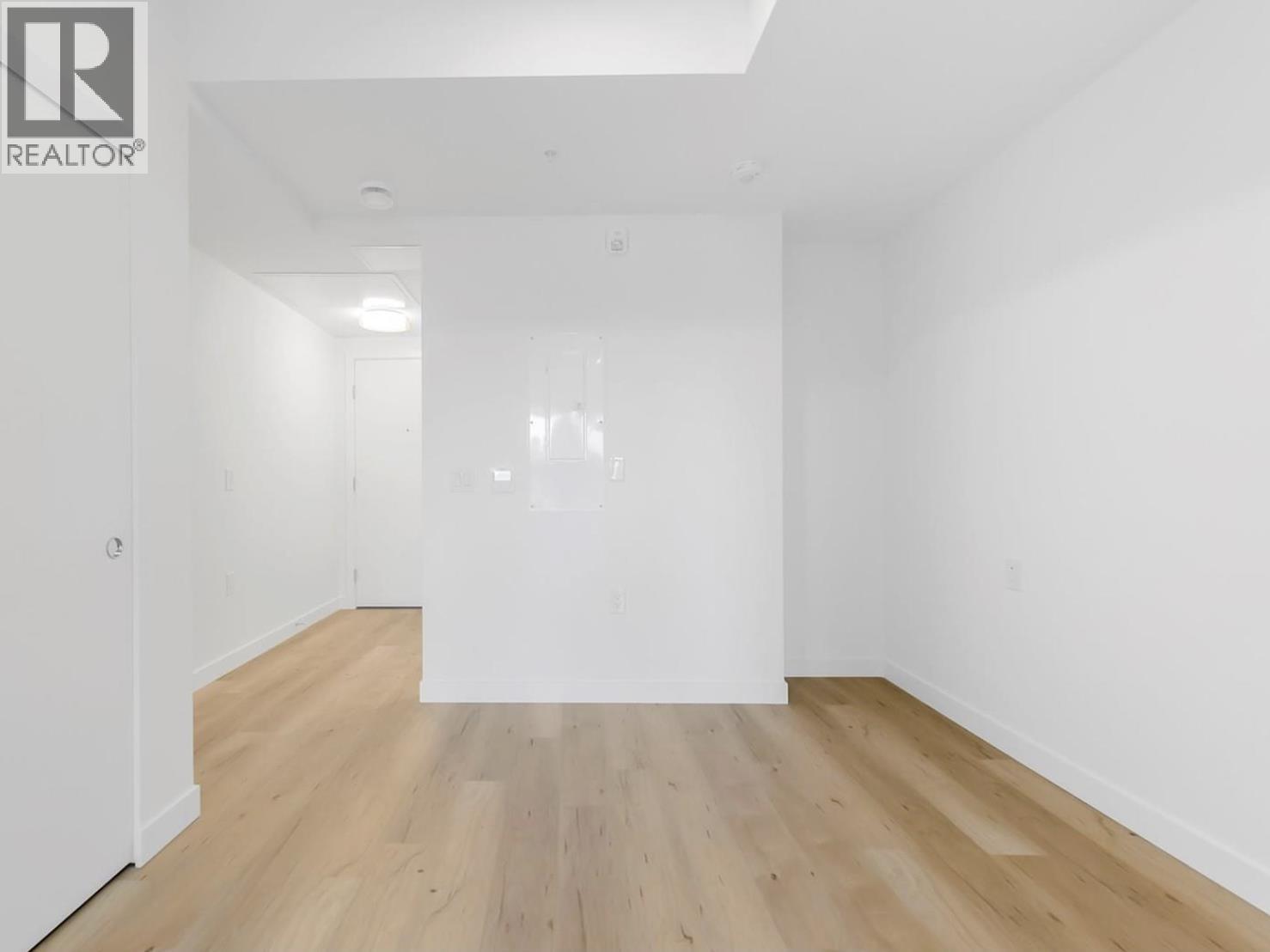 302 2446 Shaughnessy Street, Coquitlam, British Columbia  V3C 3E5 - Photo 6 - R3090335