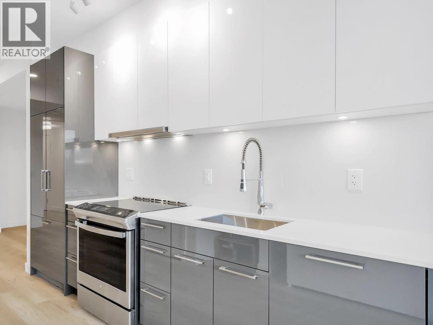 302 2446 Shaughnessy Street, Coquitlam, British Columbia  V3C 3E5 - Photo 9 - R3090335