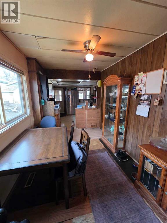 957 8 Street S, Lethbridge, Alberta  T1K 2K7 - Photo 4 - A2285744